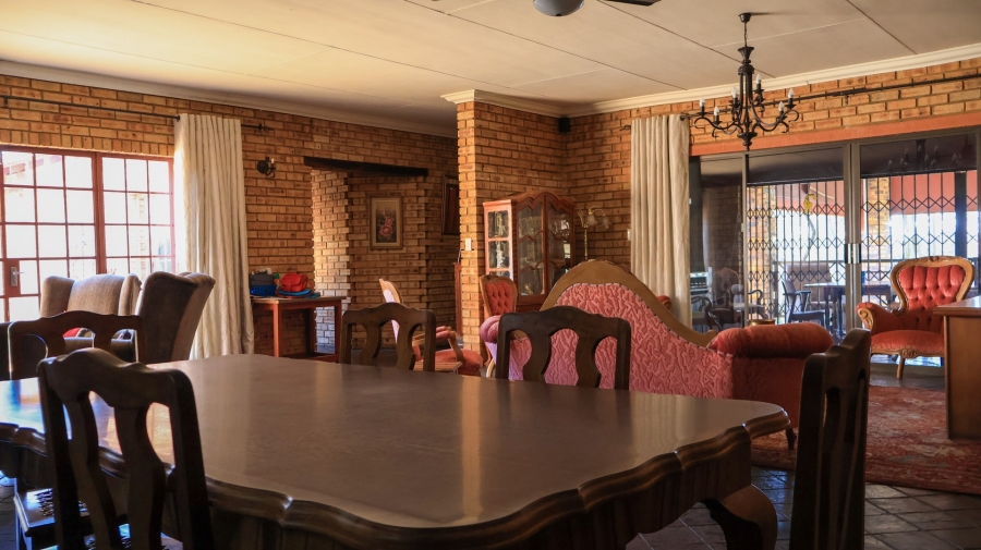 4 Bedroom Property for Sale in Willow Grange Free State